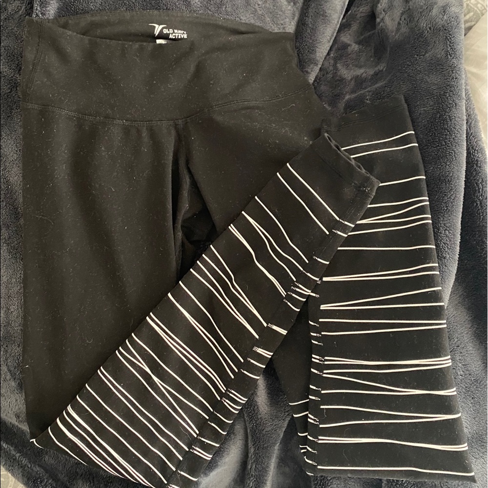 Old Navy S ActiveDry Black White Stripe Leggings